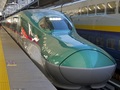 Shinkansen – japońska kolej Fot. Antonio Tajuelo, źródło: flickr.com, dostęp: 22.09.2015