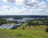 Żydowo rurociągi, elektrownia, panorama jeziora Kwiecko (zbiornik dolny).Fot. (GRAD), żródło: http://commons.wikimedia.org/wiki/File:Kwiecko_Lake,_Poland.JPG?uselang=pl, dostęp 24.04.14